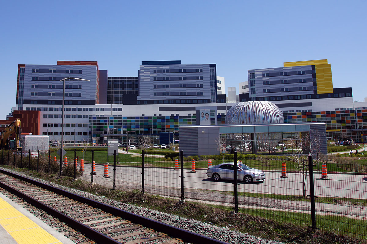Le site Glen du CUSM devient le premier hôpital au Québec à décrocher deux certifications LEED Or. Photo : René-Claude Sénécal
