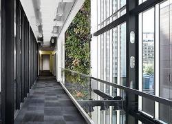 Corridor Maison du développement durable, Montréal.