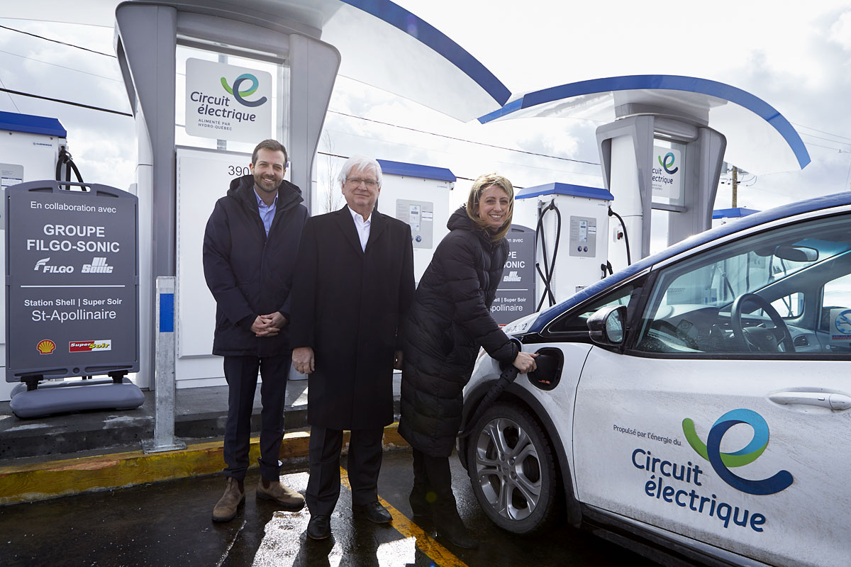 Une superstation de recharge pour véhicules électriques à Saint-Apollinaire