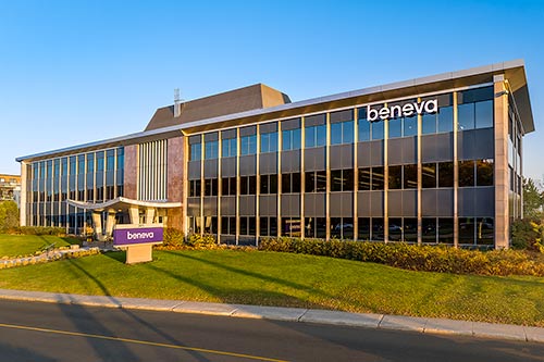 Le 2475 boulevard Laurier, à Québec, s’est distingué en décrochant un prix dans la catégorie Performance réduction de GES/bureaux de 5 000 à 15 000 m2. Photo : Beneva
