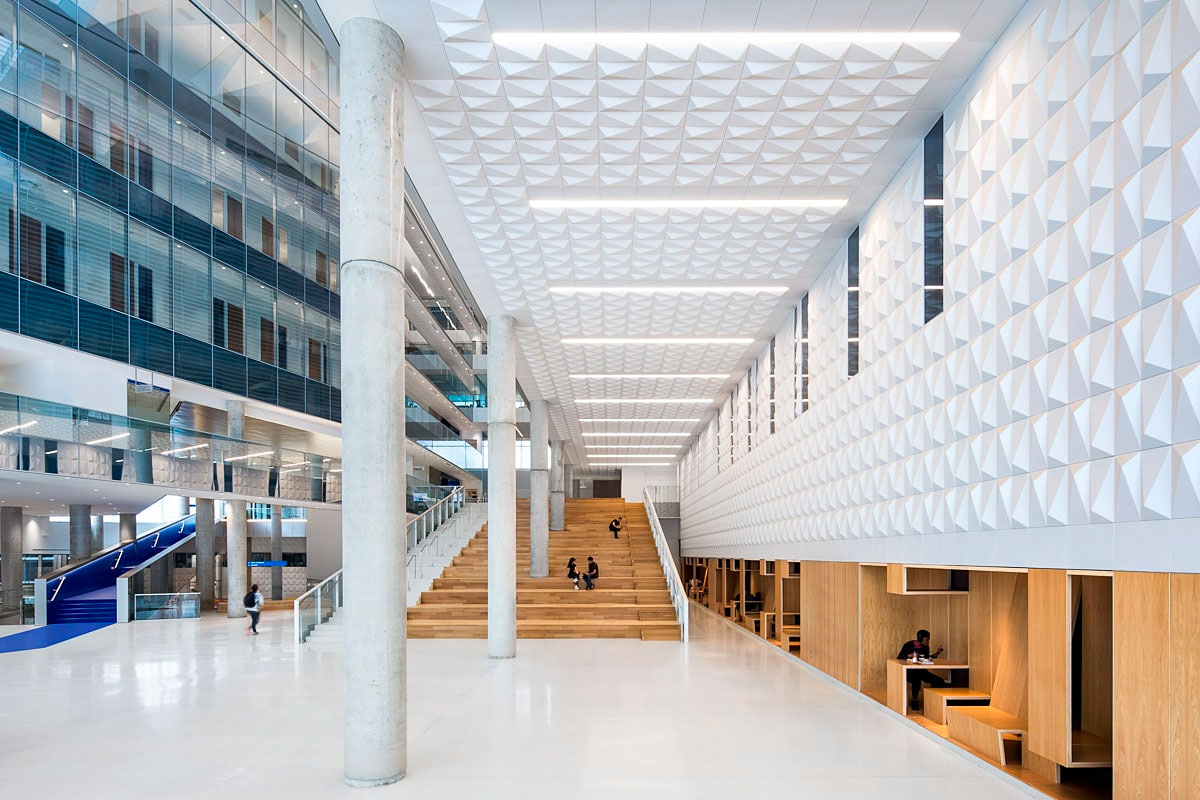 Le Campus MIL du Complexe des sciences de l’Université de Montréal a été désigné Grand lauréat Design d’intérieur dans la catégorie Éducation, institution & santé / Université & hautes études lors du gala des Grands Prix du design 2022. Crédit : Stéphane Brugger