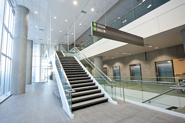 Le CRCHUM certifié LEED-NC Or - Photo : CRCHUM Le CRCHUM certifié LEED-NC Or - Photo : CRCHUM