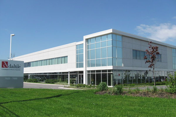 Bâtiment de Daltile - Photo : Daltile Canada Bâtiment de Daltile - Photo : Daltile Canada