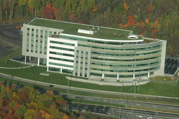 Place de l’Escarpement 1 – Édifice Promutuel