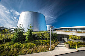 Remise de la plaque LEED Platine au Planétarium Rio Tinto Alcan - Photo de Espace pour la vie / David Ospina