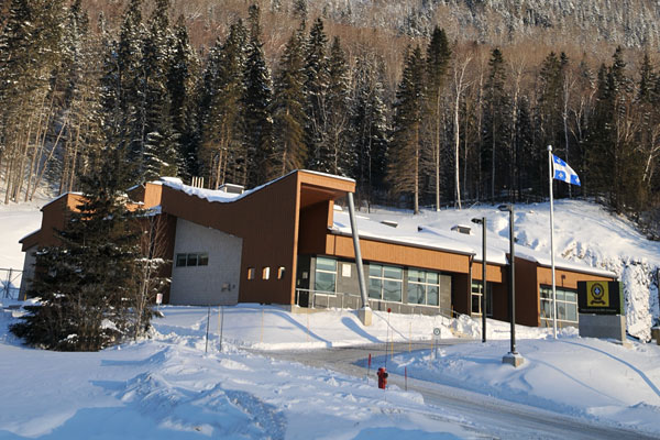 Poste de la Sûreté du Québec à Matapédia - Photo : SIQ Poste de la Sûreté du Québec à Matapédia - Photo : SIQ
