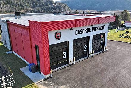 La caserne incendie de Matapédia a été réalisée avec une structure en bois. Crédit : Municipalité de Matapédia 