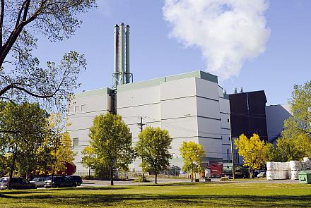 Le nouveau partenariat avec Énergir permettra d’optimiser la valorisation de la vapeur de l’incinérateur de Québec. Photo : Ville de Québec