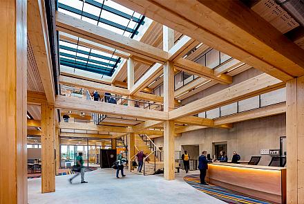 Le complexe écoresponsable Liander Westpoort d'Amsterdam. Photos intérieur Scagliola Brakkee ; photos extérieur Jaques Tillmans Foto Focus 