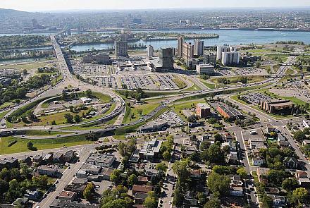 Une somme d’un peu plus de 10 millions de dollars a notamment été accordée à l’agglomération de Longueuil, qui déploiera 16 projets au total. Crédit : Ville de Longueuil