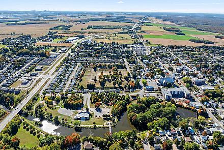 Le 16 juillet, le gouvernement du Québec a annoncé avoir octroyé un montant de plus de 9,9 millions de dollars à la Ville de Plessisville afin de l’aider à s’adapter aux changements climatiques.