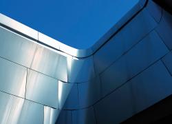 L’intégration de l’aluminium dans le design d’un bâtiment doit être considérée dans une perspective de coût total de possession.