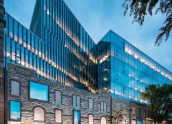 Certification LEED Argent pour le Carré Saint-Laurent. Crédit : SDA.