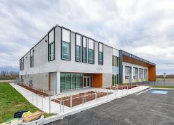 La caserne no 5, à Laval, est maintenant certifiée LEED Or. Photo : Vincent Girard