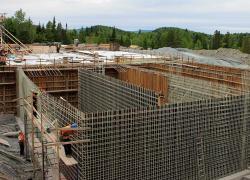 La technologie en composites de PRF a servi à la construction d’une centaine d’infrastructures, dont l’usine de traitement d’eau potable de la ville de Thetford Mines. Crédit : Gracieuseté 