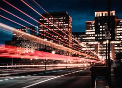 Le projet Volt-age vise à redéfinir les bâtiments intelligents, l’électrification des transports et l’engagement des collectivités. Photo : Marc-Olivier Jodoin (Unsplash)       