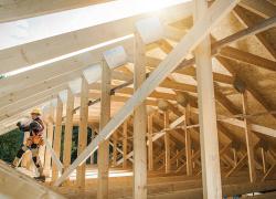 Le Gouvernement du Québec a accordé 2,1 M$ à FPInnovations pour la réalisation d’études, de simulations, de modélisations, d’analyses et d’essais sur la construction en bois.