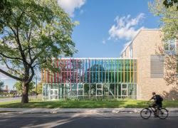 L’école primaire Saint-Bernardin, située dans le quartier Saint-Michel à Montréal. Crédit : David Boyer