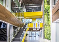 L’immeuble de bureaux evolv1 détient maintenant les certifications BCZ – Design et BCZ – Performance. Photo : The Cora Group