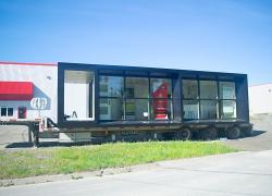 Tournée de Gaïaa Sources au Québec avec son nouveau prototype d’habitation modulaire bioclimatique. Photo : Gaïa Sources.