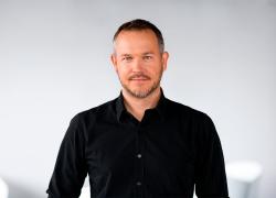 Guillaume Martel est le premier architecte québécois à obtenir la désignation LEED Fellow de la Green Business Certification (GBCI). Crédit : Provencher_Roy
