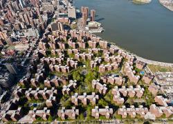 Le soleil brille pour les panneaux PV à New York