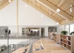 L’inauguration de l’école de l’Étincelle, du Centre de services scolaire des Rives-du-Saguenay (CSSRS), représente le second des six projets du Lab-École à voir le jour. Crédit : Lab-École
