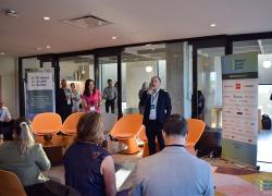 Bâtiment durable Québec (BDQ) a lancé la programmation annuelle de sa branche montréalaise le 16 septembre, à l’Haleco, situé dans le Vieux-Port. Crédit : T Y M inc. 