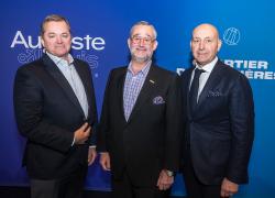 Serge Goulet, président de Devimco Immobilier; Normand Bélanger, président-directeur du Fonds immobilier de solidarité FTQ; et Vincent Chiara, président de MACH - Photo : Devimco 
