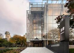 Le Grand théâtre de Québec fait partie des projets lauréats des Mérites d'architecture 2023 de la Ville de Québec. Photo : Stéphane Groleau