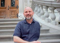 Le professeur Michael Jemtrud, titulaire de la chaire en architecture, énergie et environnement de l’École d’architecture Peter Guo-hua Fu. Crédit : Junji Nishihata/ Université McGill