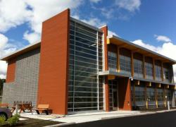 LEED Argent pour le centre de services du MTQ à Amos - Photo : SQI