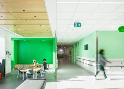 Le projet, qui comprend le Pavillon Enfant Soleil et la nouvelle urgence de l’établissement de santé situé à Sherbrooke, a décroché la certification le 1er juin. Crédit: Adrien Williams 