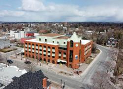 Gatineau lance un concours d’architecture en vue de la reconstruction de l’édifice Place des Pionniers. Image : Ville de Gatineau