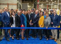 Saint-Gobain Canada a inauguré, le 26 septembre, son usine CertainTeed Gypse, située à Sainte-Catherine, qui a été agrandie et mise à niveau. Crédit : Saint-Gobain Canada