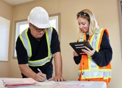 Un projet-pilote de traçabilité des résidus de centres de tri de CRD sera mené par Sanexen et Avatek Immobilier. Photo : Logistec Corporation
