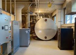 Le système de stockage thermique et électrique du Phénix, bureau montréalais de Lemay. Photo : Lemay