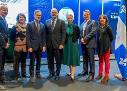 De gauche à droite: Louis Brassard, Tafisa Canada Inc.; Nicole Fenton, Institut de recherche sur les forêts de l’UQAT; André Darveau, Université Laval; Alain Cloutier, directeur du Consortium; Maïté Blanchette Vézina, ministre des Ressources naturelles et des Forêts; Jean-François Samray, Conseil de l’industrie forestière du Québec; et Nancy Gélinas, Université Laval. Photo : Université Laval