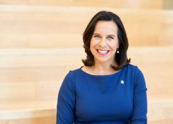 Valérie Plante reçoit le prix Canada’s CLEAN50. Crédit : Ville de Montréal.