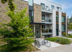 Le conseil d'arrondissement de Villeray–Saint-Michel–Parc-Extension a adopté en première lecture le premier d'une série de trois règlements d'urbanisme en faveur de la transition écologique. Crédit : Ville de Montréal - Arrondissement de Villeray–Saint-Michel–Parc-Extension